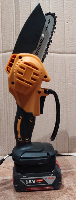 Adapter Riwall Pro na baterie Bosch GBA, GSR Pro