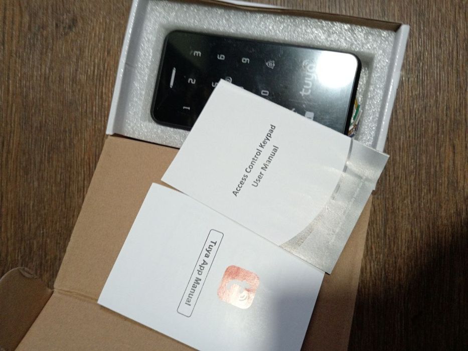 Клавиатура контроля доступа RFID tyua