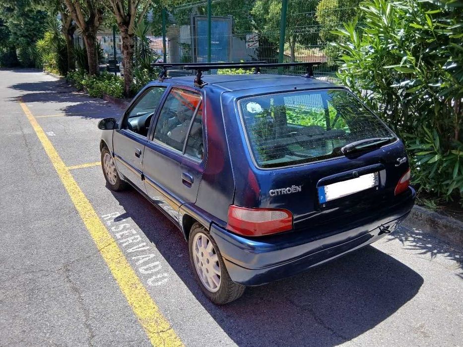 Venta carro cotroen saxo 1000cc ano 2000