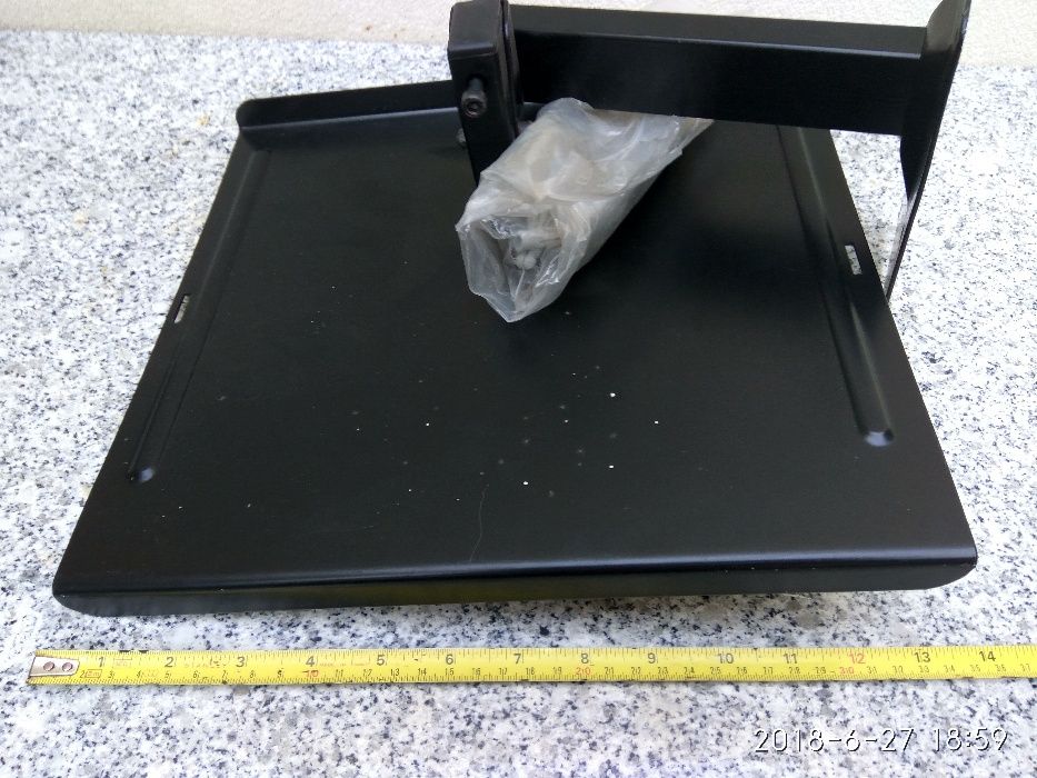 Suporte TV com cerca de 35 cm