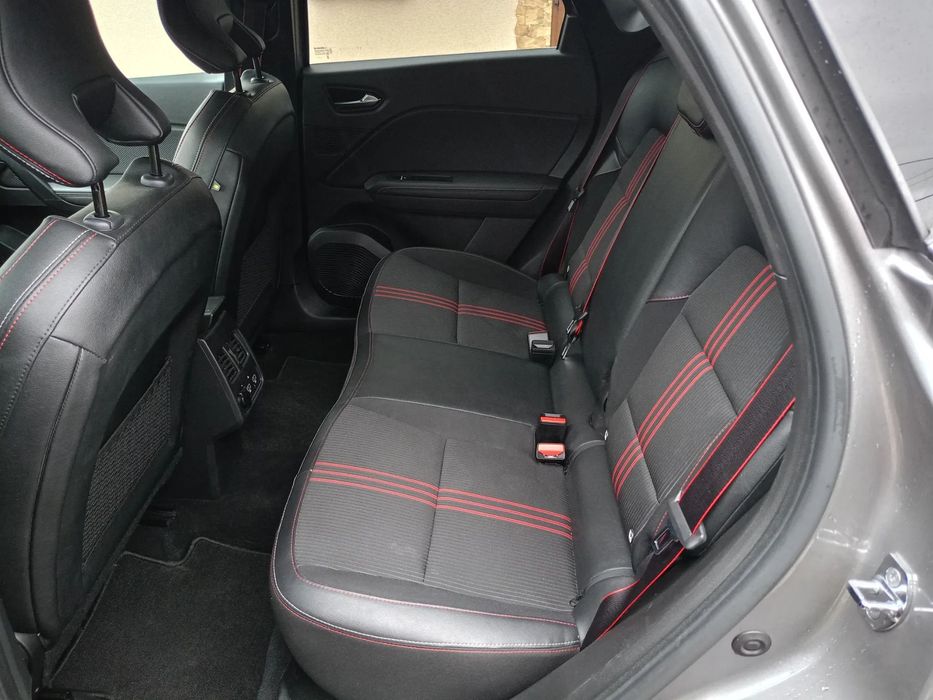 Renault Captur RS Line Plug-in Hybryda Automat