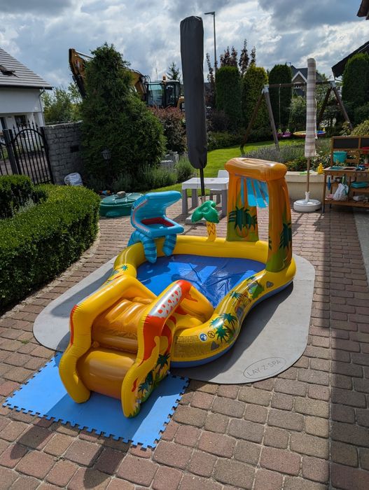 Basen dmuchany plac zabaw