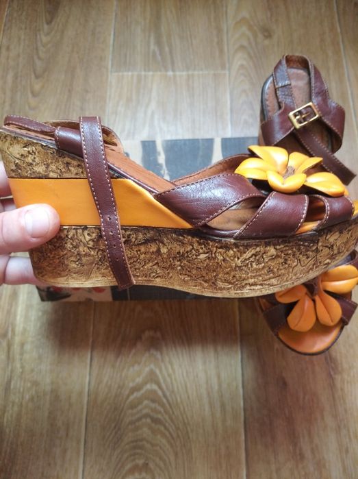 Жіночі босоніжки 37 розміру