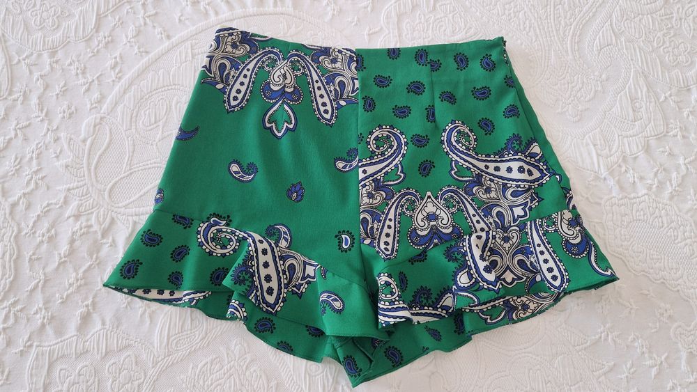 Calções estampadas Zara tamanho M