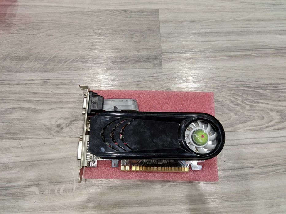 Відеокарта Nvidia GeForce GT520