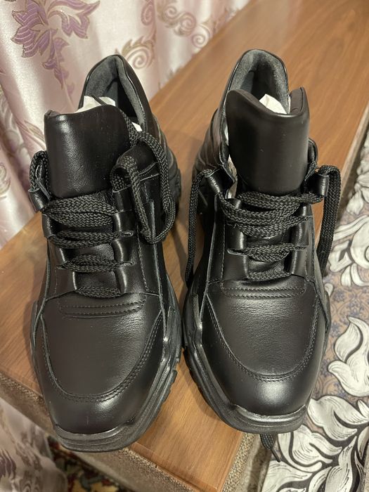 Новые ботинки кожа