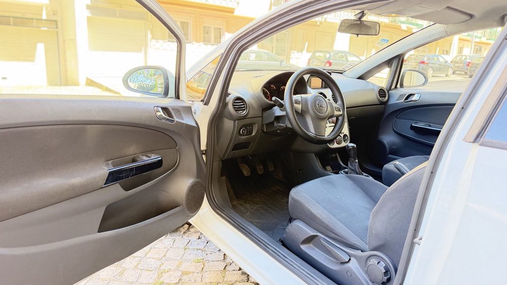 Opel Corsa comercial 2014