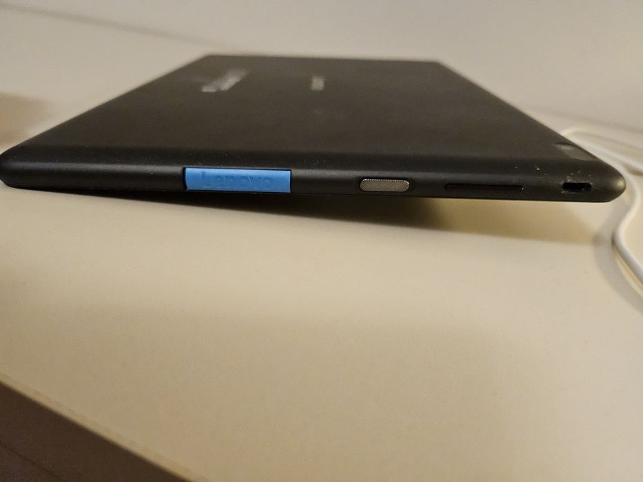 Tablet lenovo stan bdb