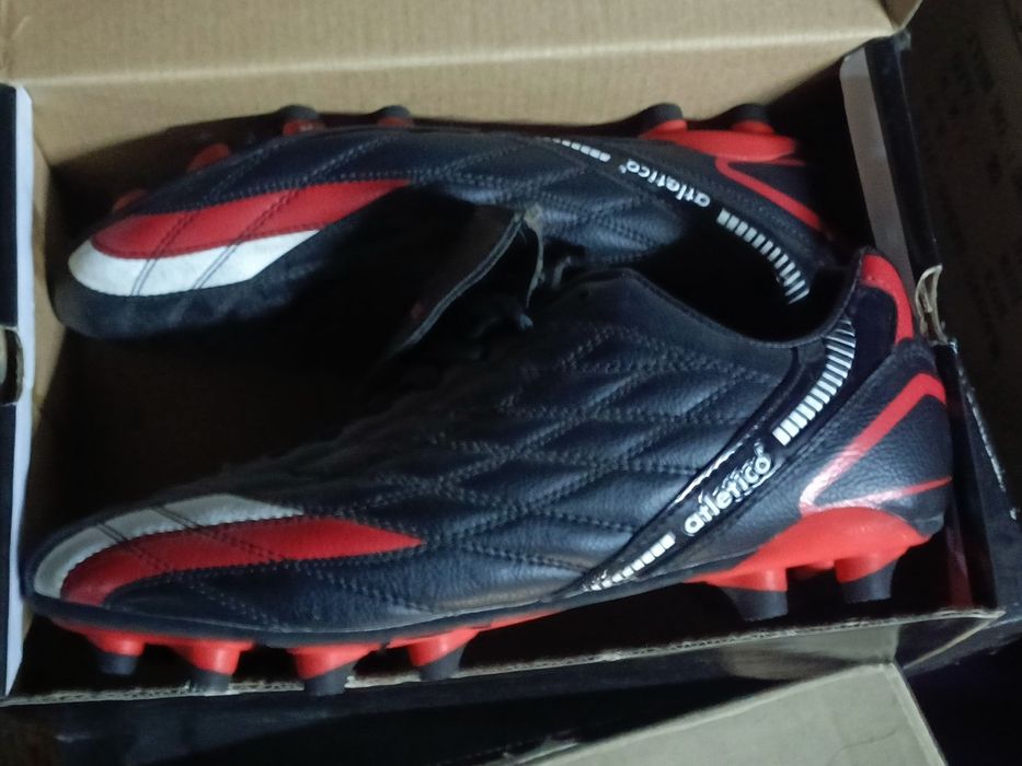 Buty piłkarskie Atletico korki
