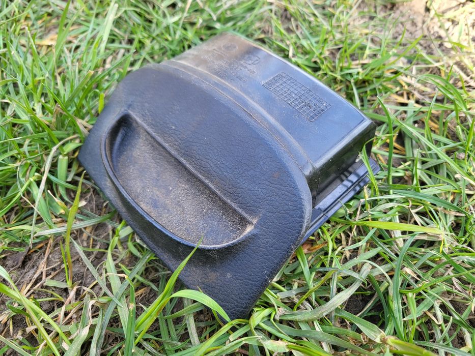 Бардачок,попільничка Ланос