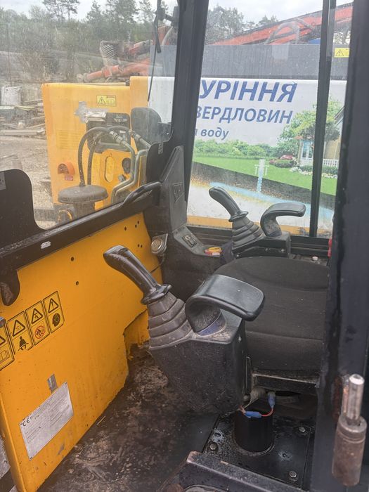 Продам мініекскаватор JCB 1сх