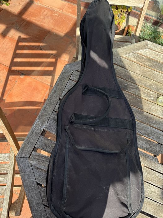 Guitarra iletrica rey