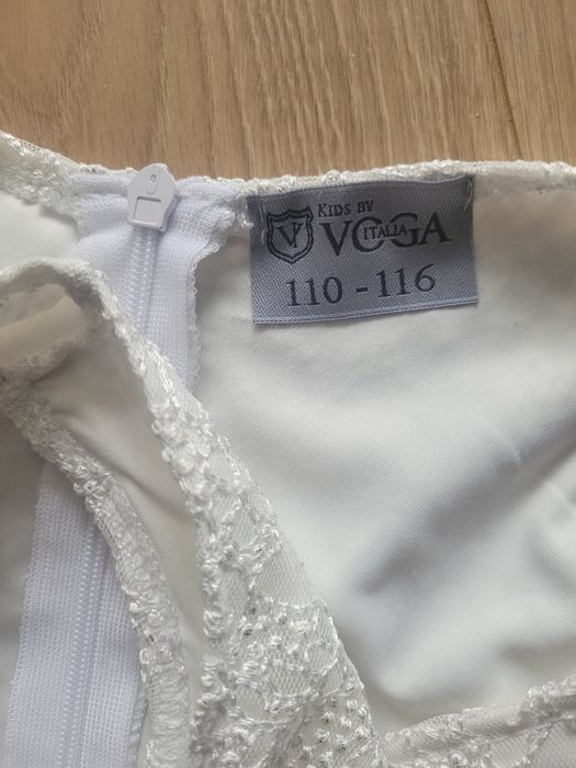 Sukienka elegancka ecru biała góra koronkowa dół tiulowy 110 116 cm Ki