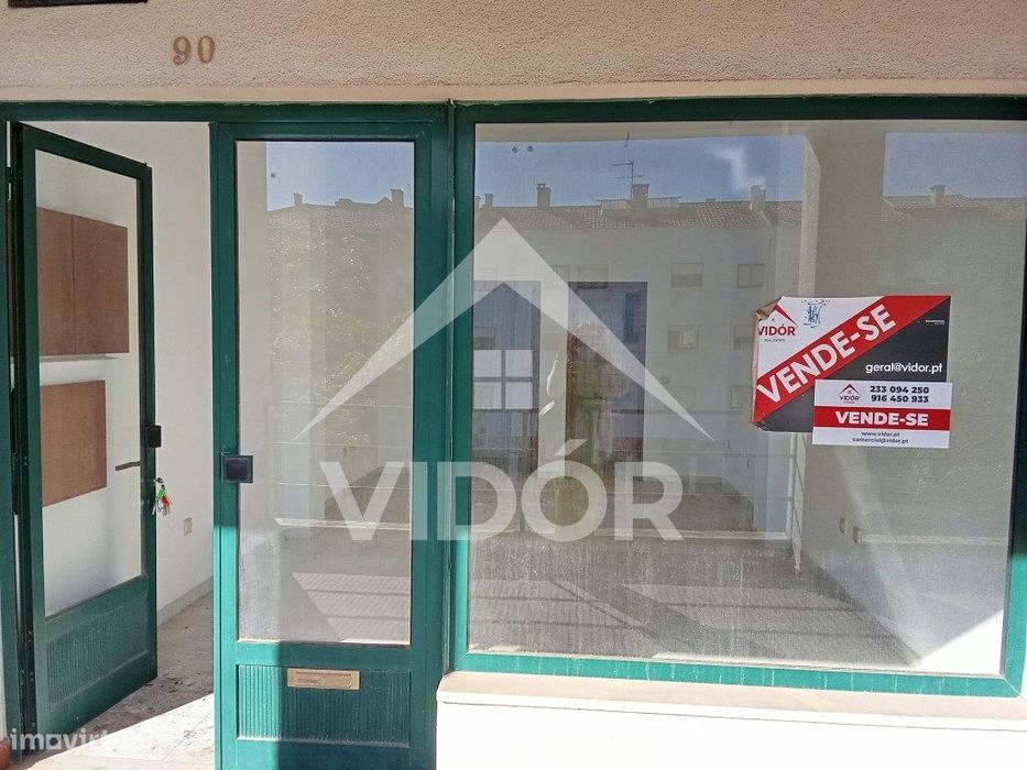 Loja no Novo Mercado Municipal da Baixa da Banheira CV