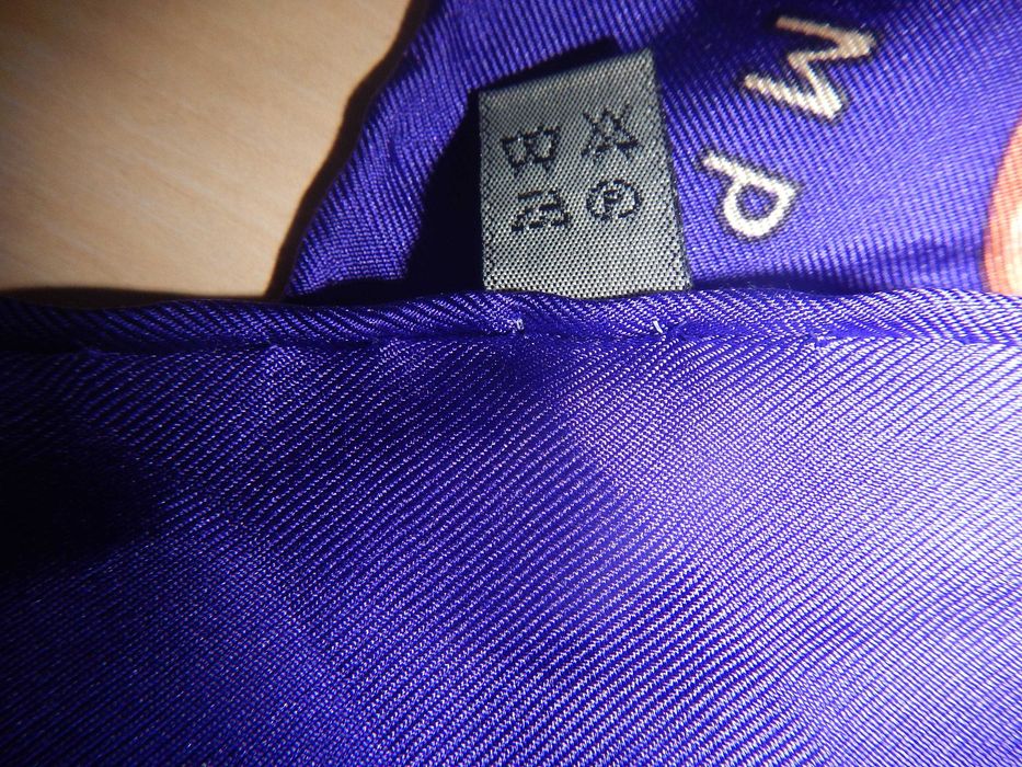 Шовкова хустка longchamp р. 86см х 85см 100% шовк
