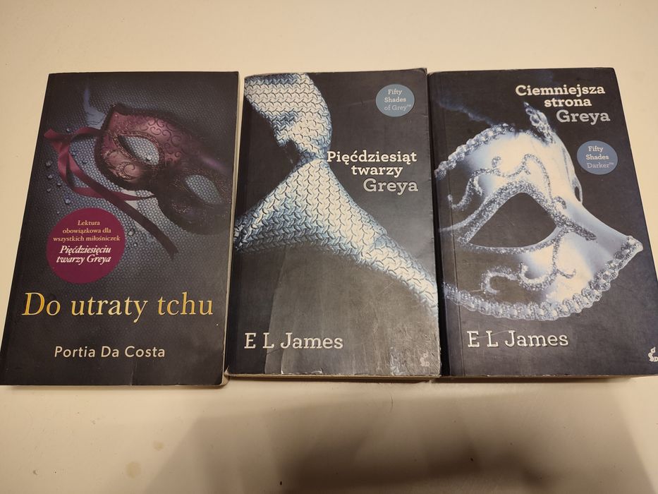 Książki "Greya" oraz "Do utraty tchu"