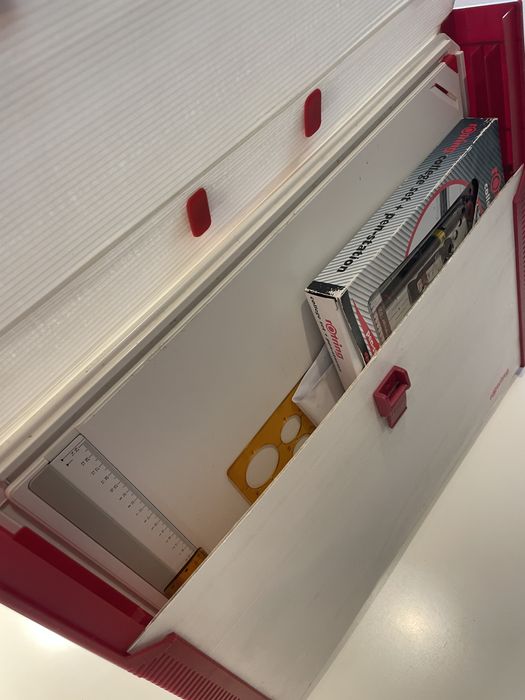 Estojo Canetas Rotring College +Pasta de artes visuais rotring