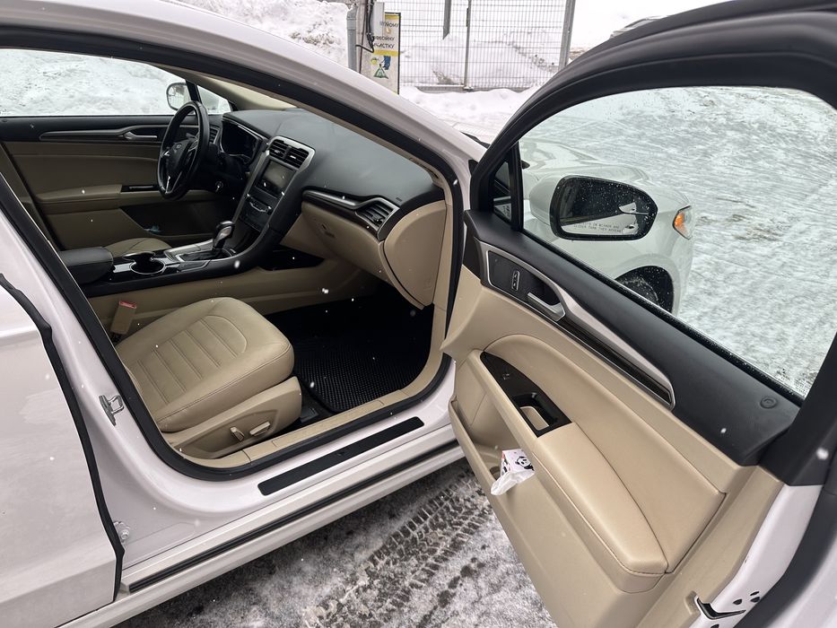 Ford Fusion Hybrid