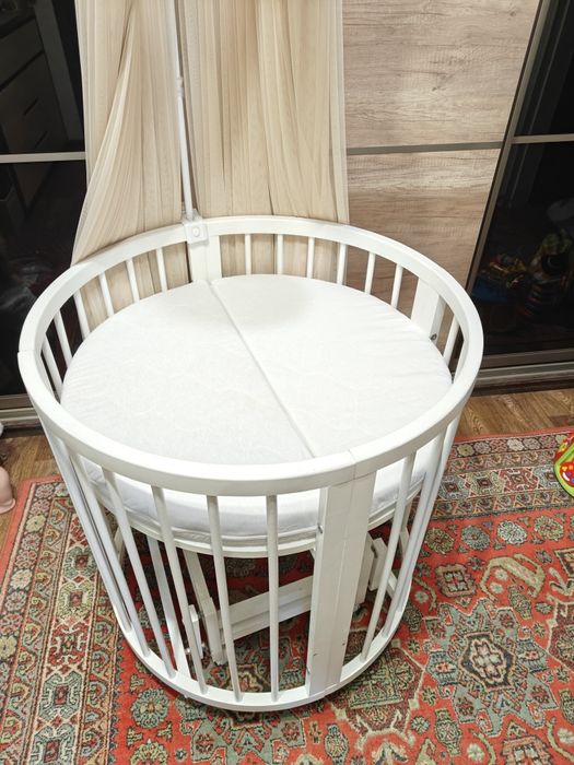 Овальная кроватка трансформер