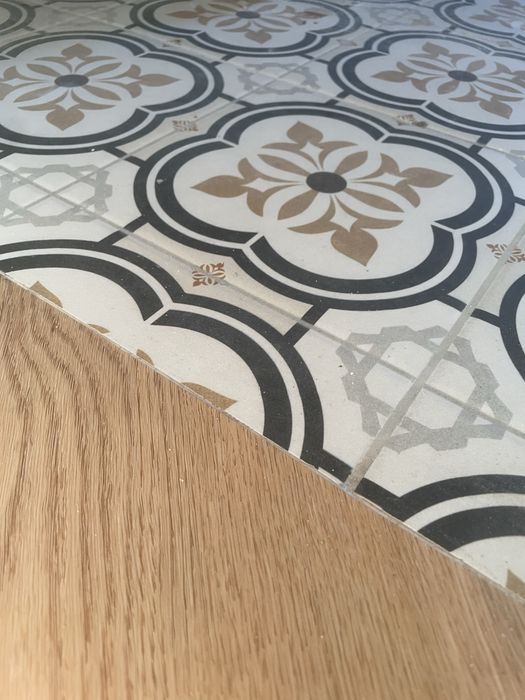 Montaż  paneli winylowych  / pcv / linoleum