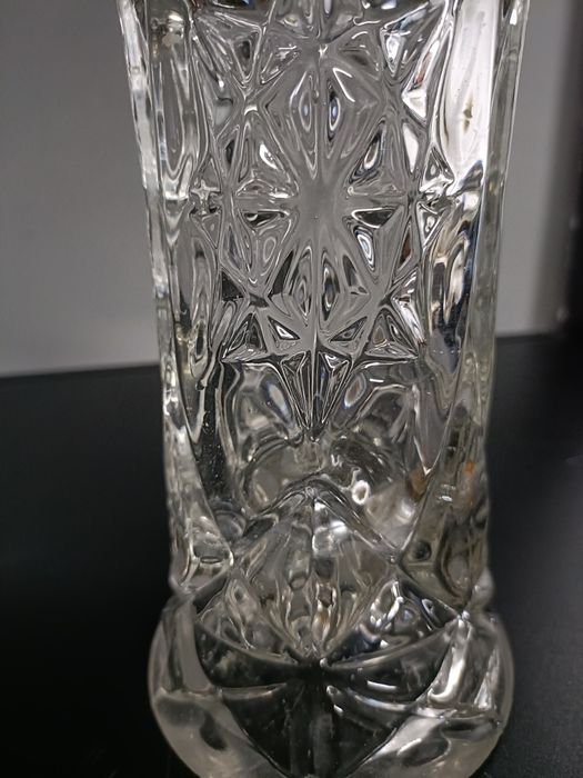 Szklany wazon hortensja