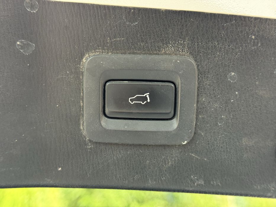 Продам Mazda СХ5 2.5