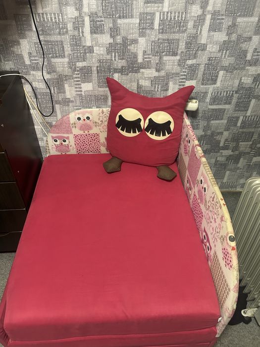 Дитячий диван ліжко софа Сова рожевий з відділом для білизни
