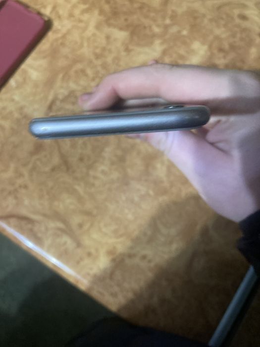 Айфон 6 64 гб  1550