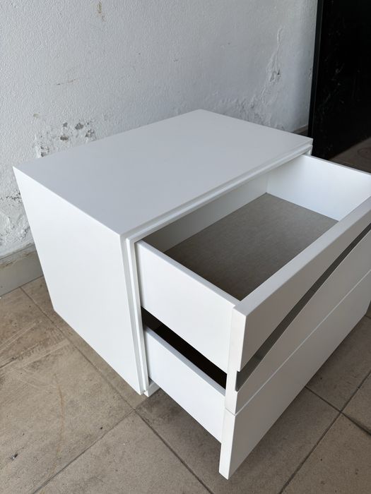Mesa de cabeceira