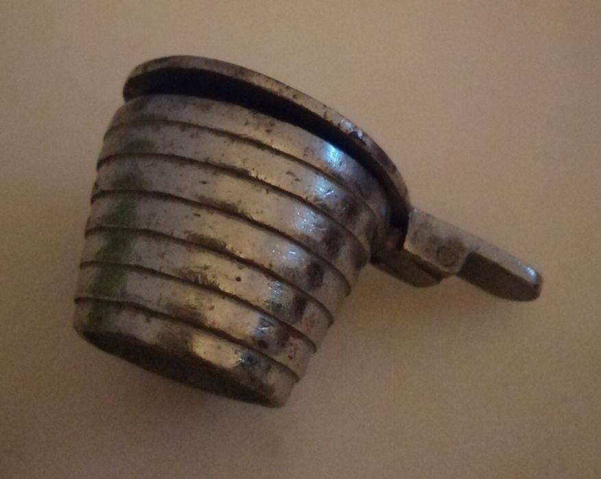 Medidor de tabaco antigo