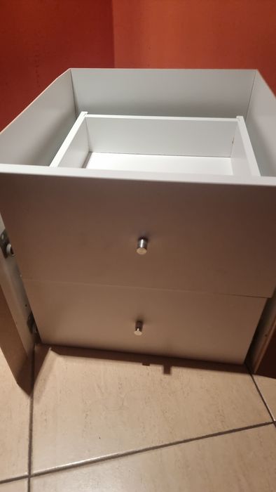 2 sztuki Nowe wkłady do szafy ikea - niekompletne