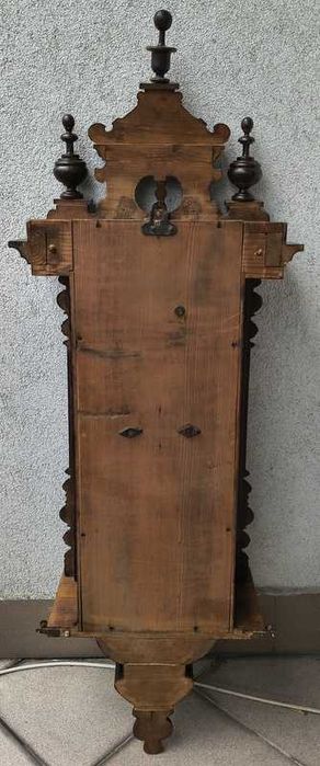 Zegar  wiszacy - sygnowany JB