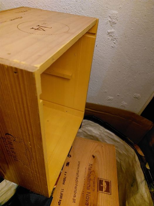 Caixas de madeira de vinho