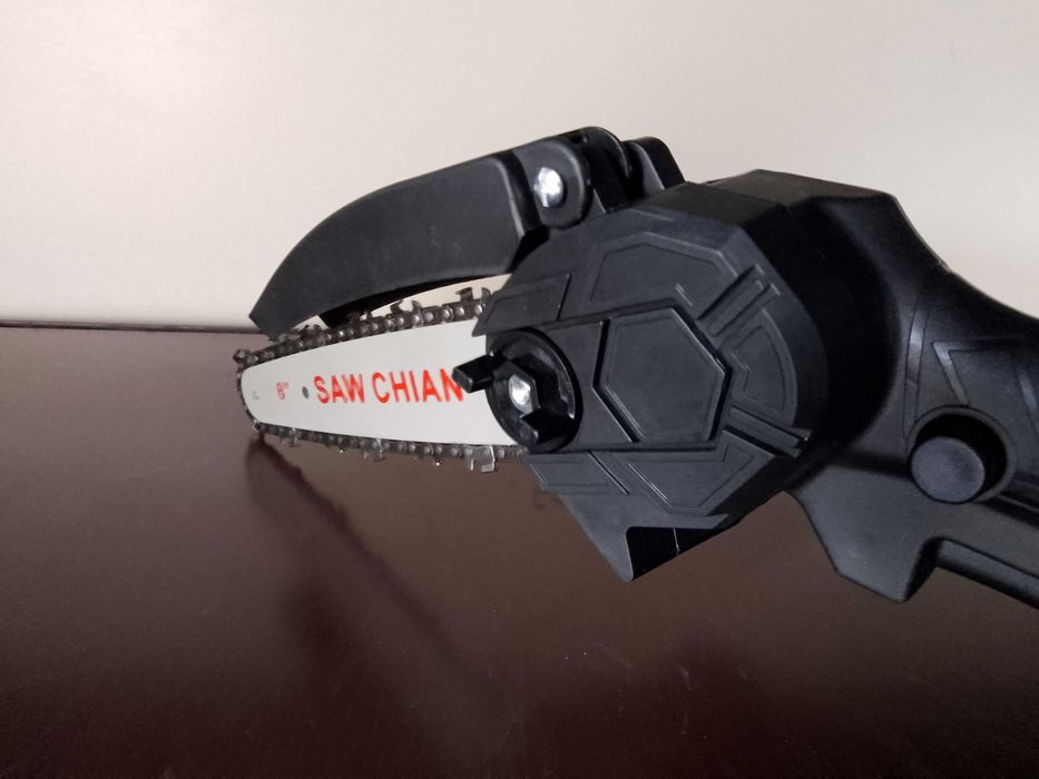 Pilarka Akumulatorowa Piła Łańcuchowa 2 akumulatory mocna nowa gwaranc