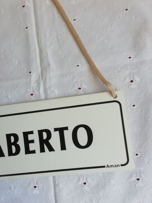 Sinalética Aberto/Fechado, antiga