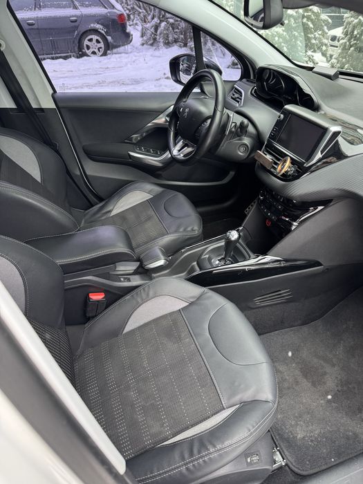 Peugeout 2008 дизель