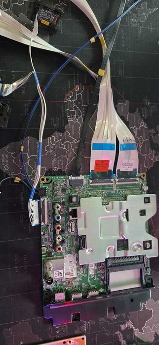 TV LG 50 e 43 Peças