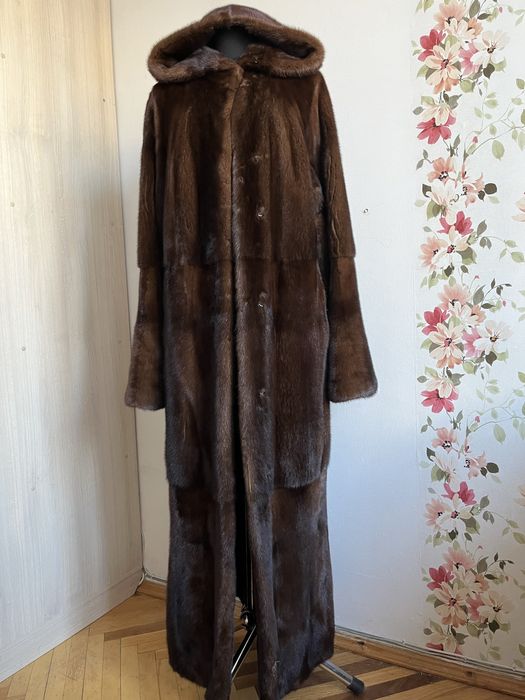 Норкова шуба із цільної норки розмір 46-48