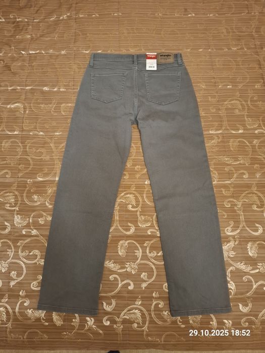 Чоловічі класичні джинси Wrangler Authentics