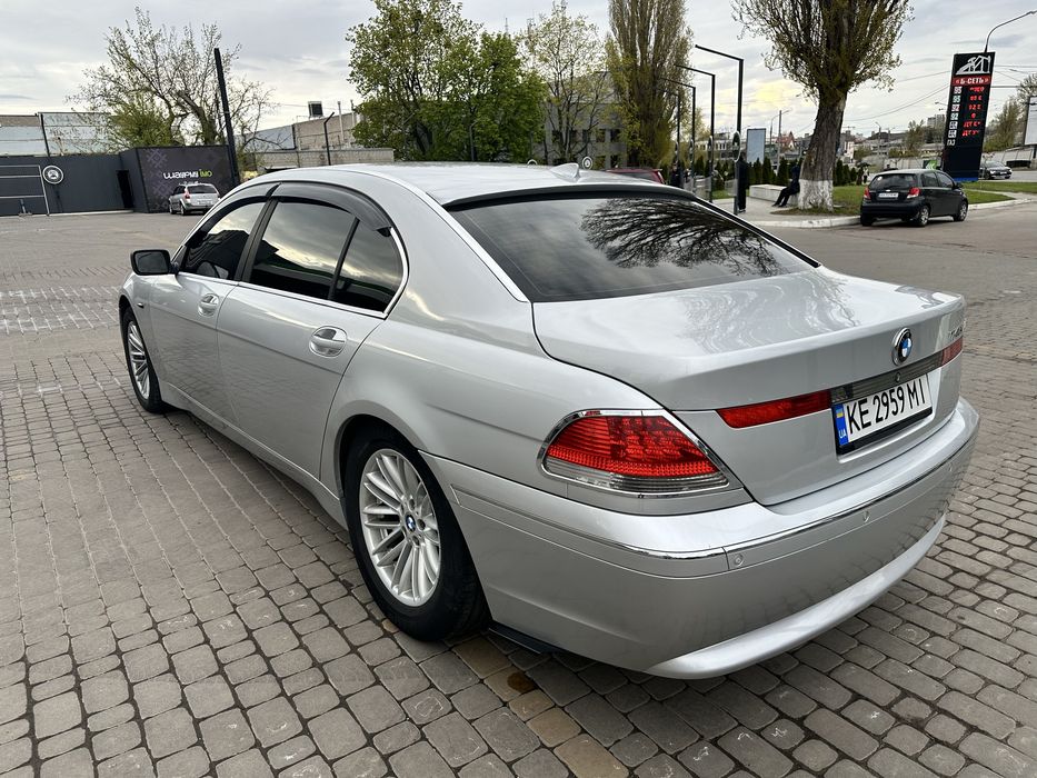 BMW 7 Series E66