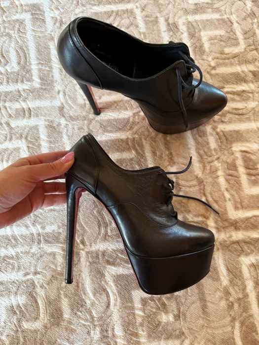 Ботінки, полуботінки, короткі