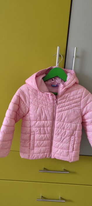 Продам курточку на дівчинку