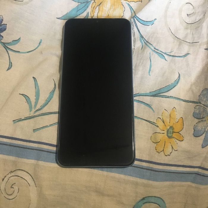 Vivo Y33s с гарантией