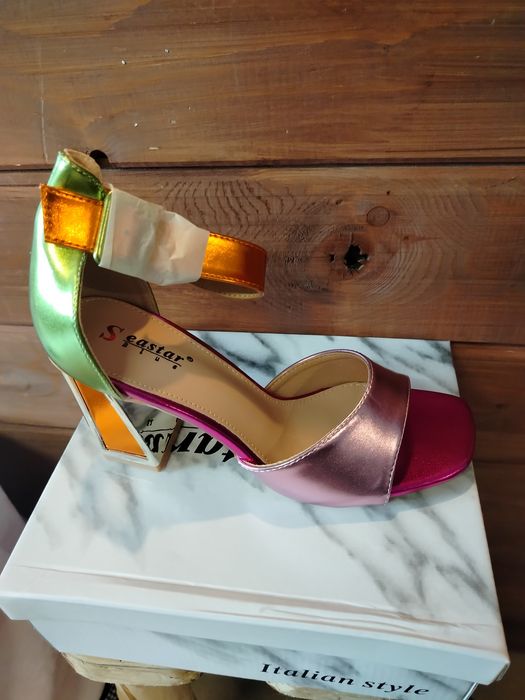 Buty.    damskie