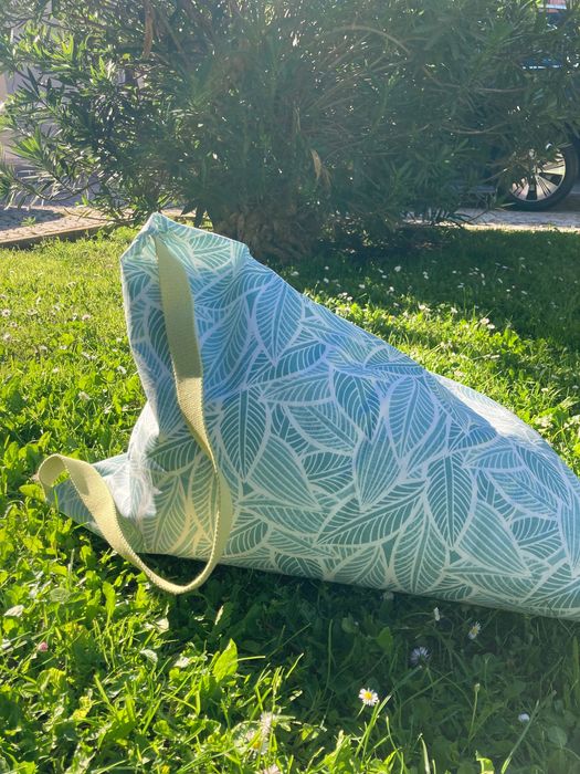 Almofada/Puff para a praia, piscina ou jardim. Nova