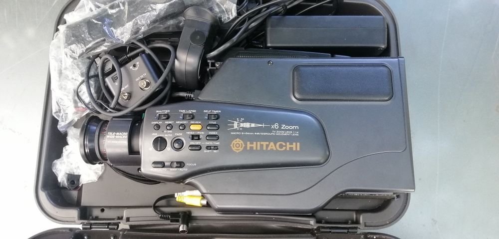 Видеокамера HITACHI VM-2480E