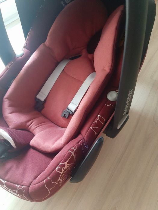 Fotelik samochodowy, nosidełko Maxi Cosi Pebble Plus 0-13kg