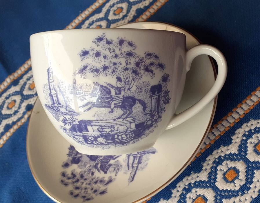 4 Tea Cups426078068802867200