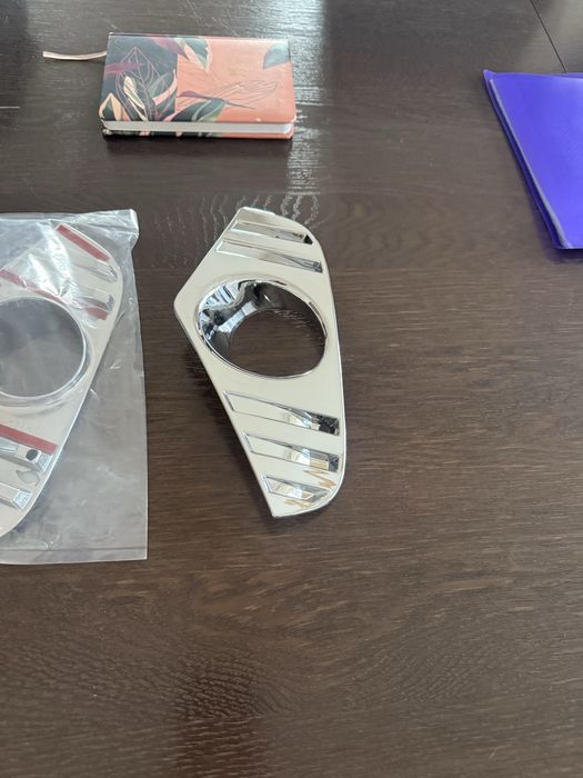 Nakładki chromowane Toyota RAV4 2019-