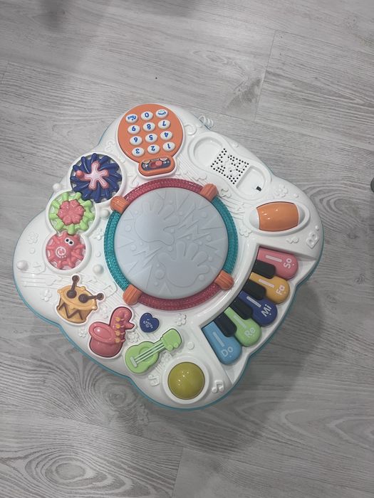 Piano musical  com pernas removiveis